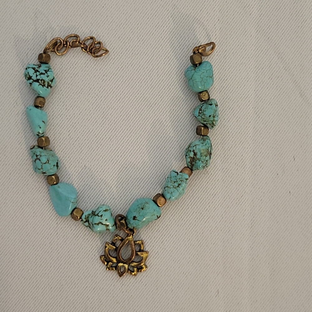 Bracelets - Picture 2 of 4